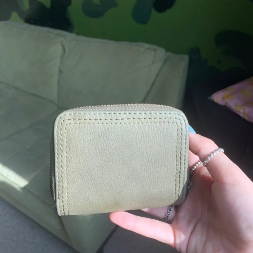 Green Wallet - Picture 6 of 6